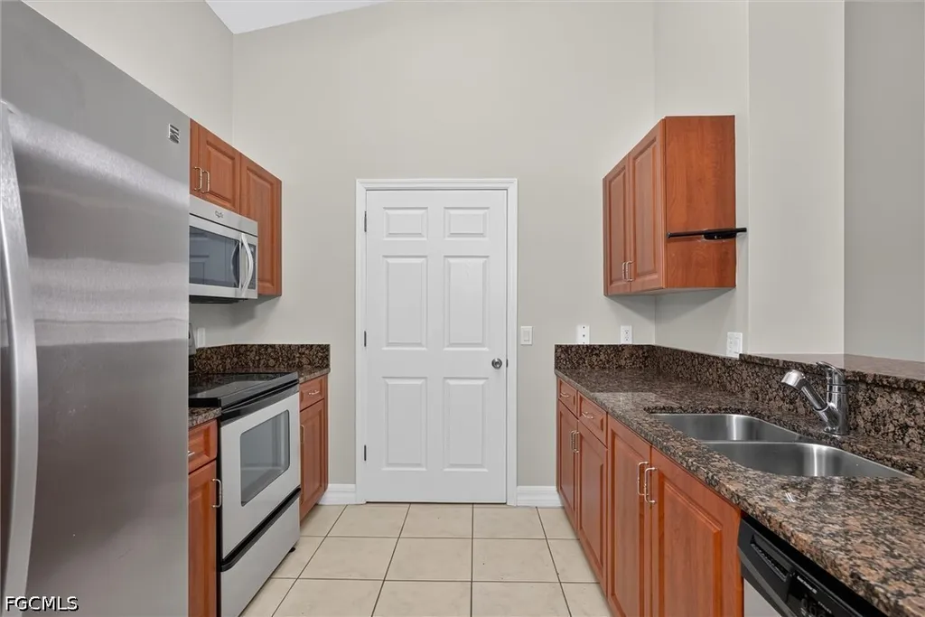 8521 Oakshade Circle Fort Myers FL 33919