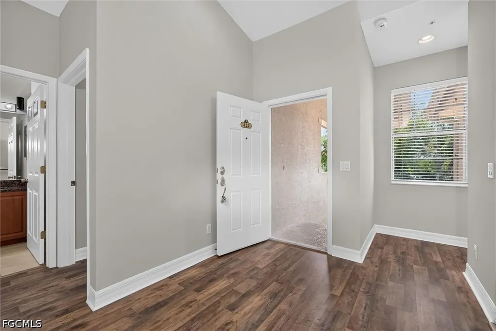 8521 Oakshade Circle Fort Myers FL 33919