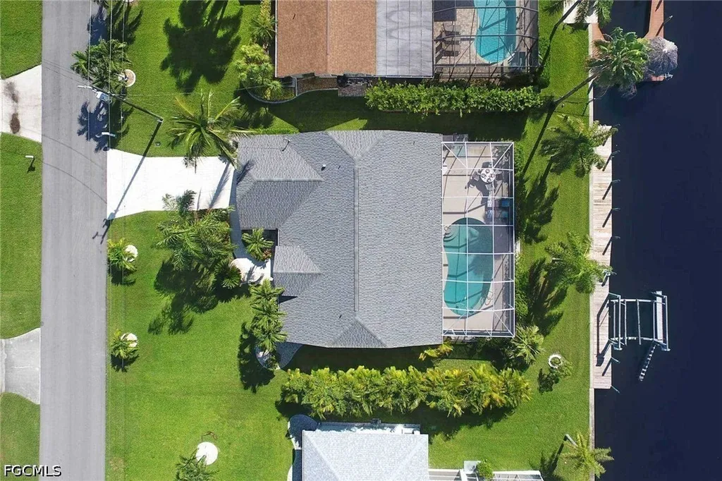 2308 SE 27th Street Cape Coral FL 33904