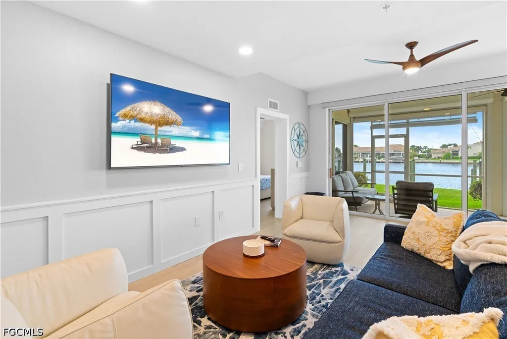 380 Stella Maris Drive N Naples FL 34114