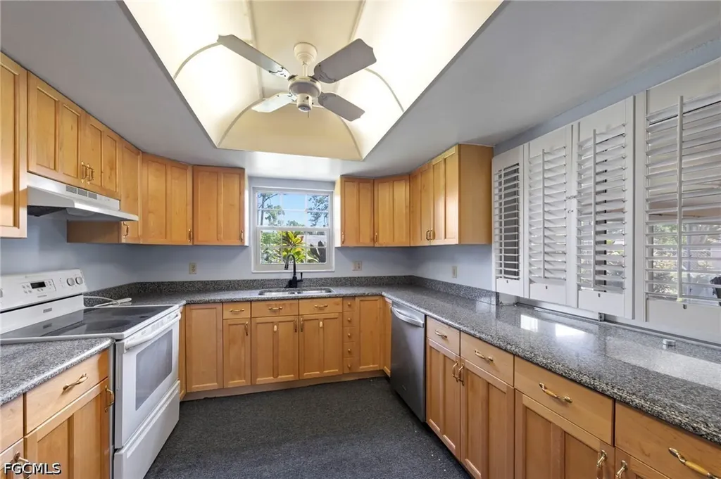 2379 Woodland Boulevard Fort Myers FL 33907
