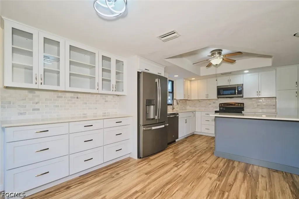 1914 SE 40th Terrace Cape Coral FL 33904