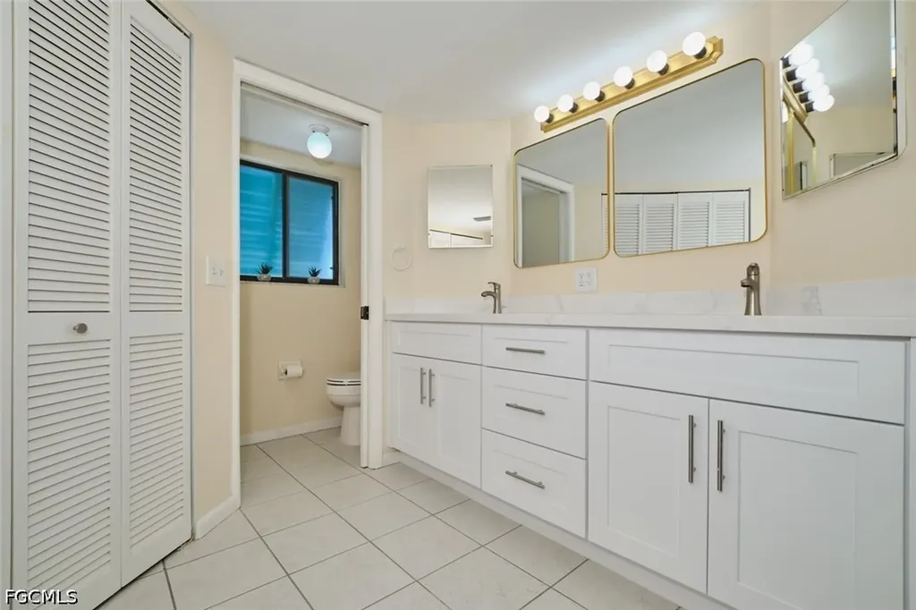 1914 SE 40th Terrace Cape Coral FL 33904