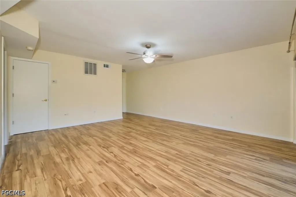 1914 SE 40th Terrace Cape Coral FL 33904