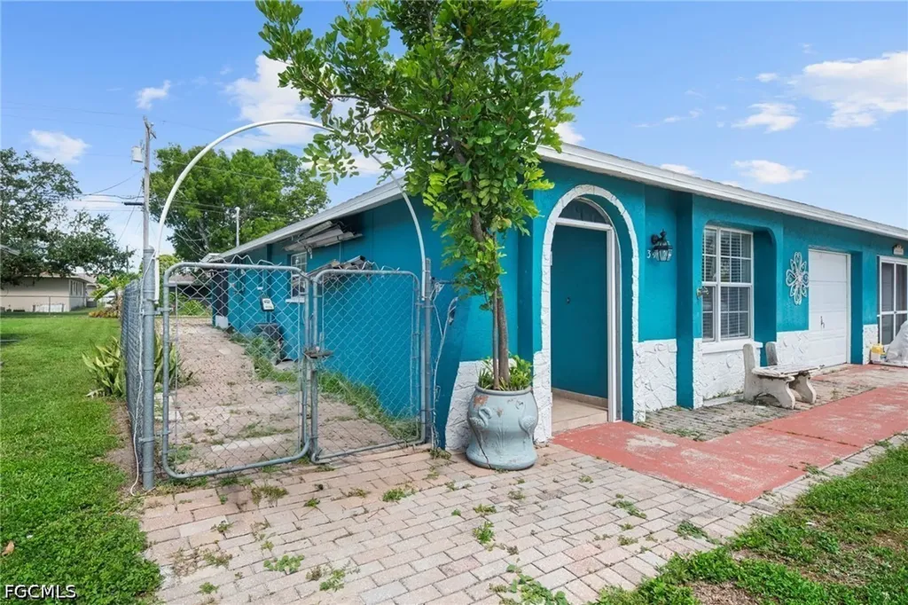 3402 Santa Barbara Boulevard Cape Coral FL 33914
