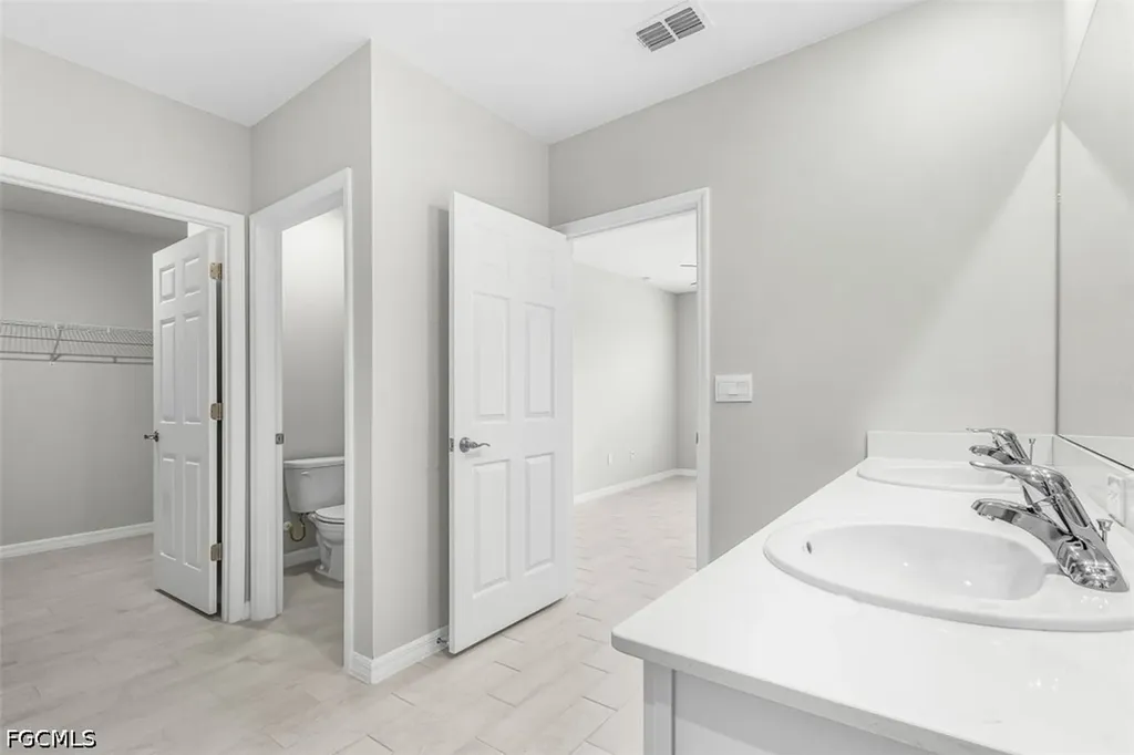 3658 Rolling Water Way North Fort Myers FL 33917