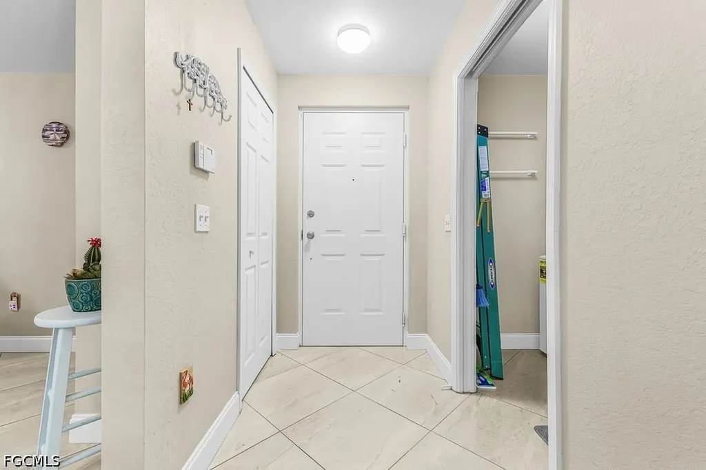 12505 Mcgregor Boulevard Fort Myers FL 33919