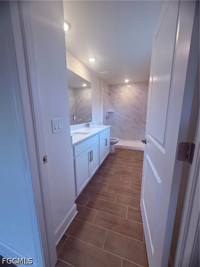 1106 NW 8th Place Cape Coral FL 33993
