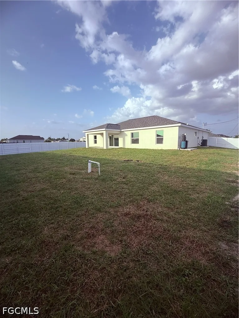 1106 NW 8th Place Cape Coral FL 33993