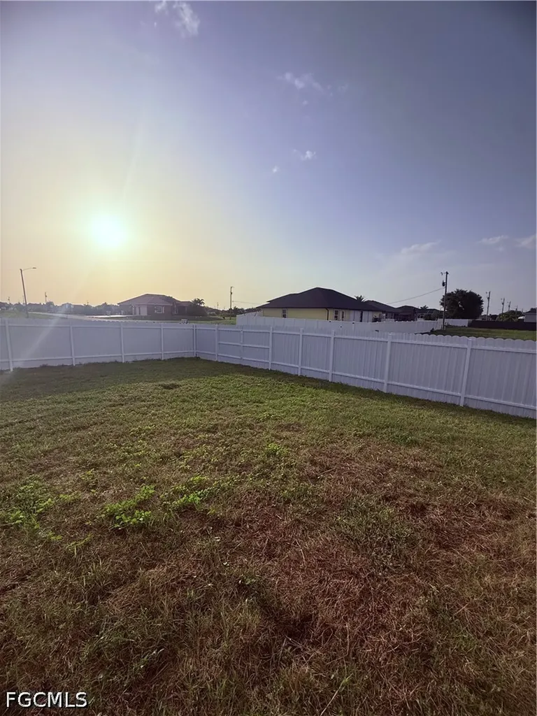 1106 NW 8th Place Cape Coral FL 33993