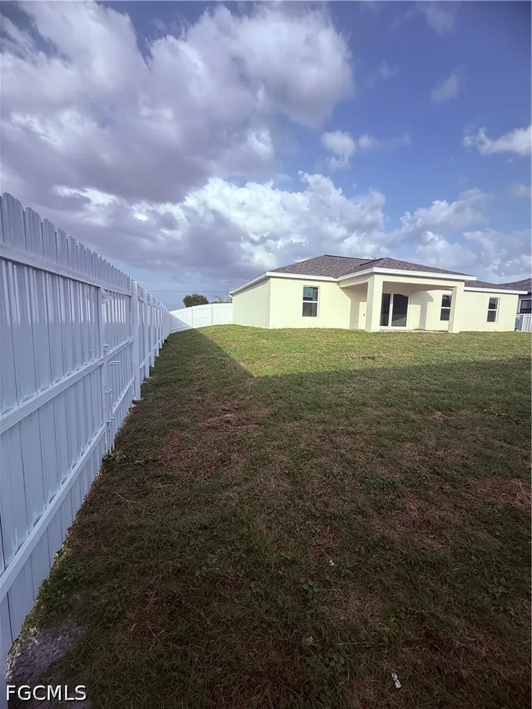 1106 NW 8th Place Cape Coral FL 33993