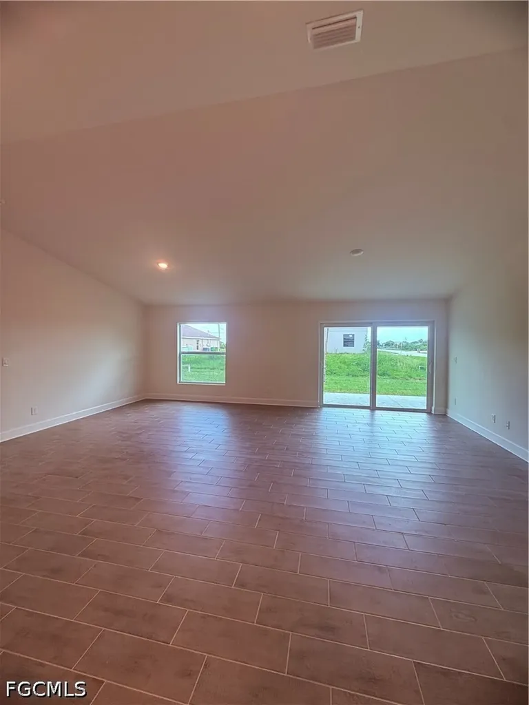 1106 NW 8th Place Cape Coral FL 33993