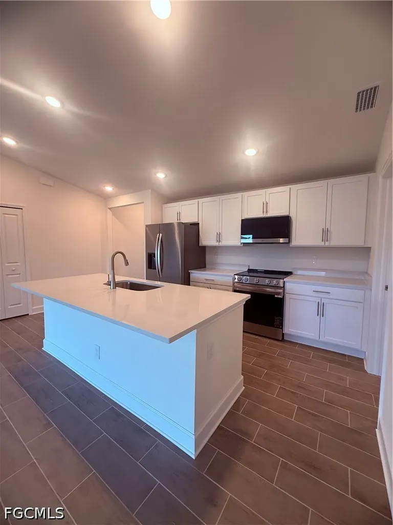 1106 NW 8th Place Cape Coral FL 33993