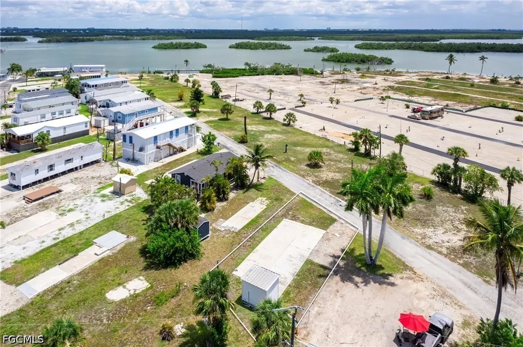 47 Oyster Bay Lane Fort Myers Beach FL 33931