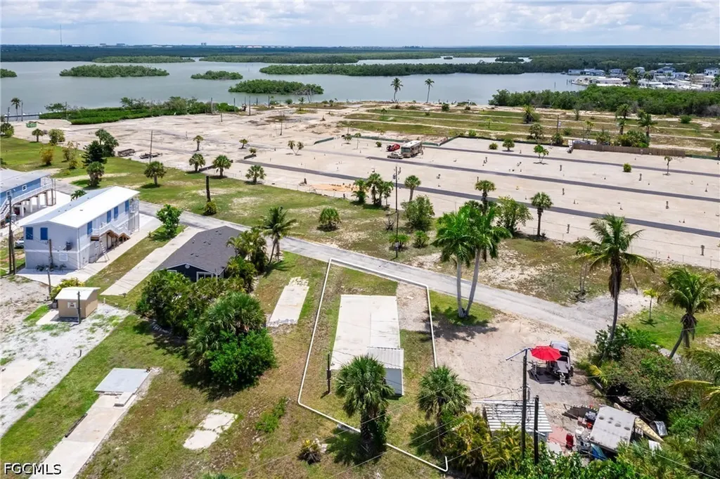 47 Oyster Bay Lane Fort Myers Beach FL 33931