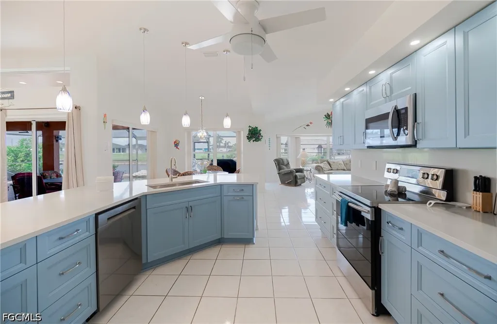 105 SW 39th Place Cape Coral FL 33991