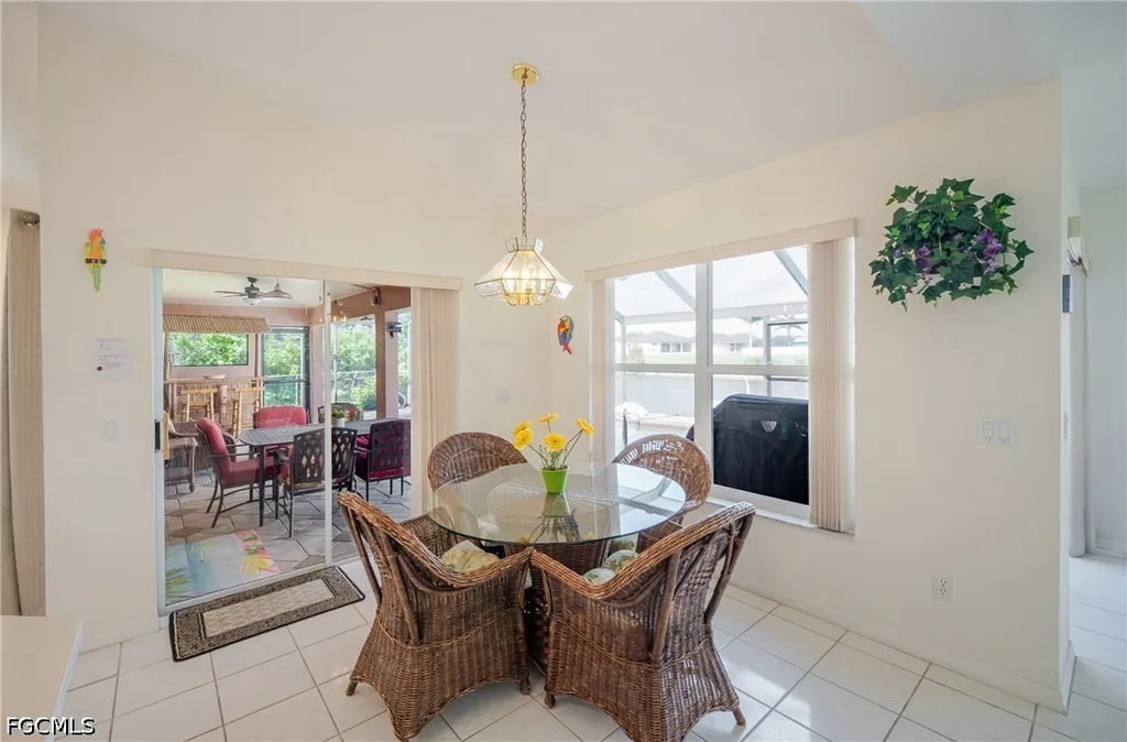 105 SW 39th Place Cape Coral FL 33991