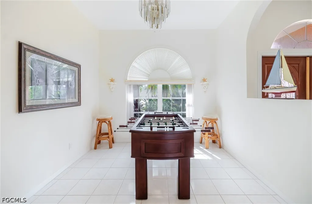 105 SW 39th Place Cape Coral FL 33991