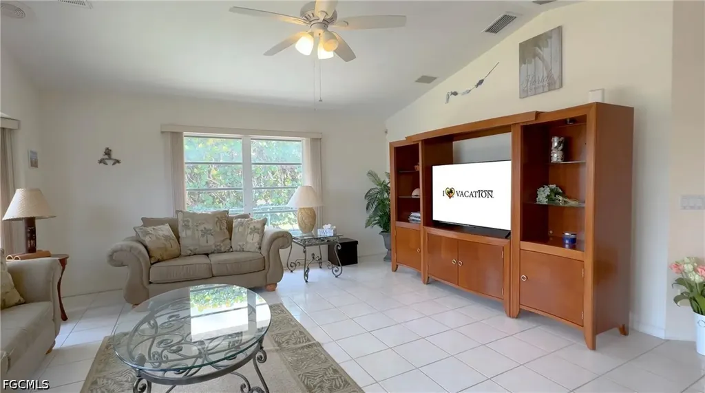 105 SW 39th Place Cape Coral FL 33991
