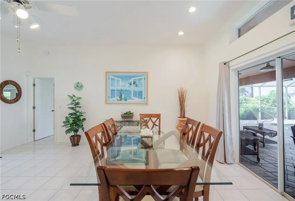 105 SW 39th Place Cape Coral FL 33991