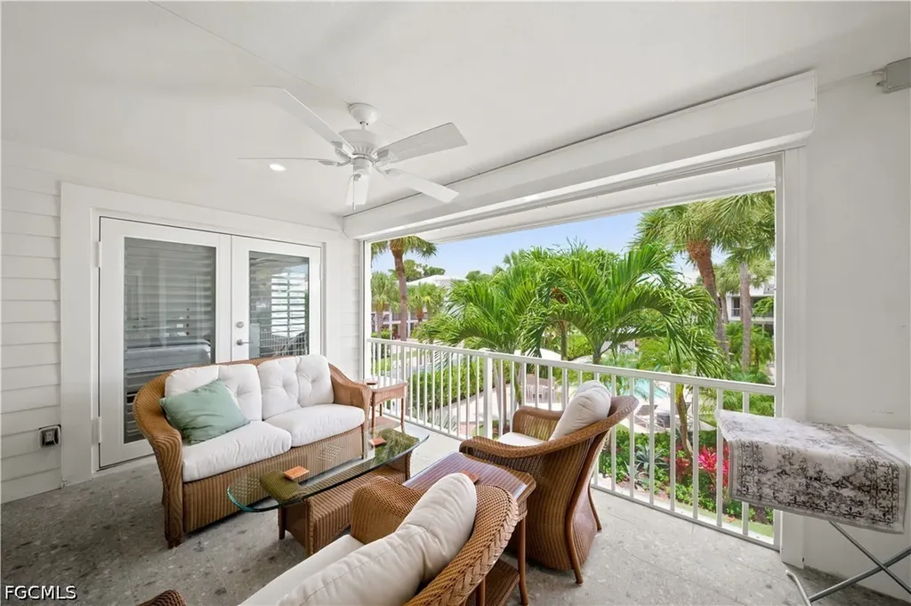 248 4th Avenue S Naples FL 34102