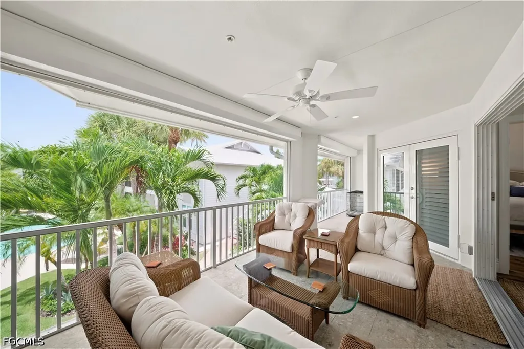 248 4th Avenue S Naples FL 34102