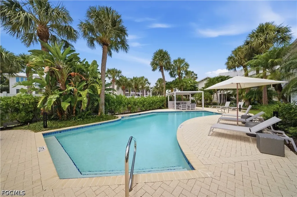 248 4th Avenue S Naples FL 34102