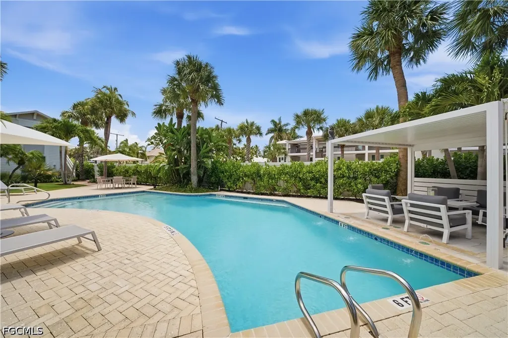 248 4th Avenue S Naples FL 34102