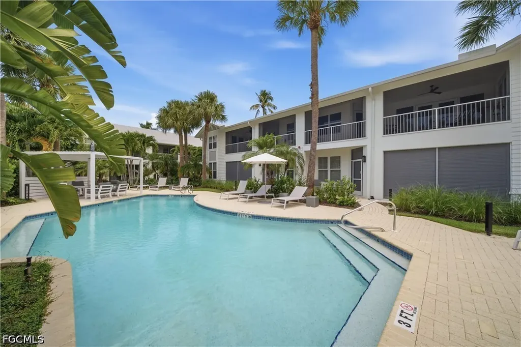 248 4th Avenue S Naples FL 34102