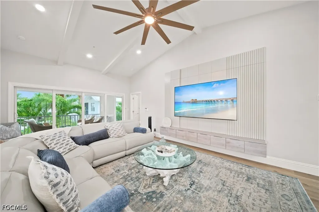 248 4th Avenue S Naples FL 34102
