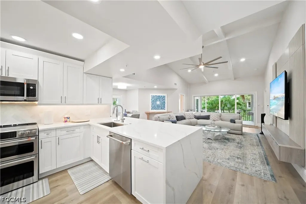 248 4th Avenue S Naples FL 34102