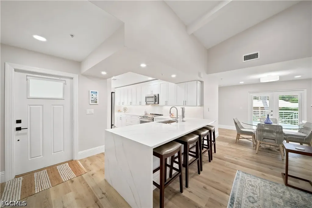 248 4th Avenue S Naples FL 34102