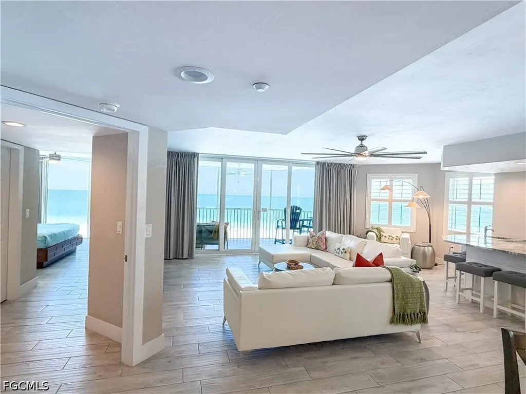 Fort Myers Beach FL, 6620 Estero Boulevard, Unit 1006