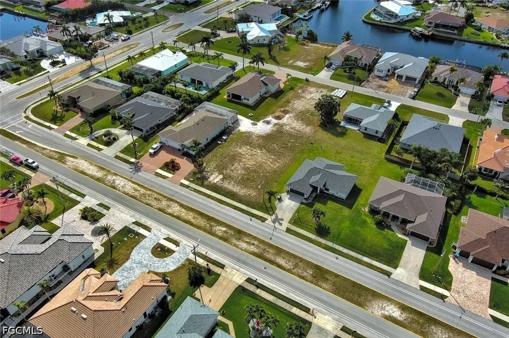4122 Oasis Boulevard Cape Coral FL 33914