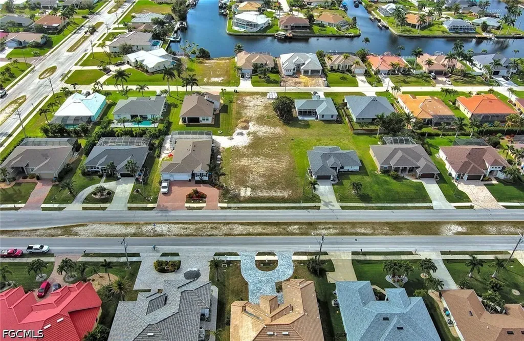 4122 Oasis Boulevard Cape Coral FL 33914