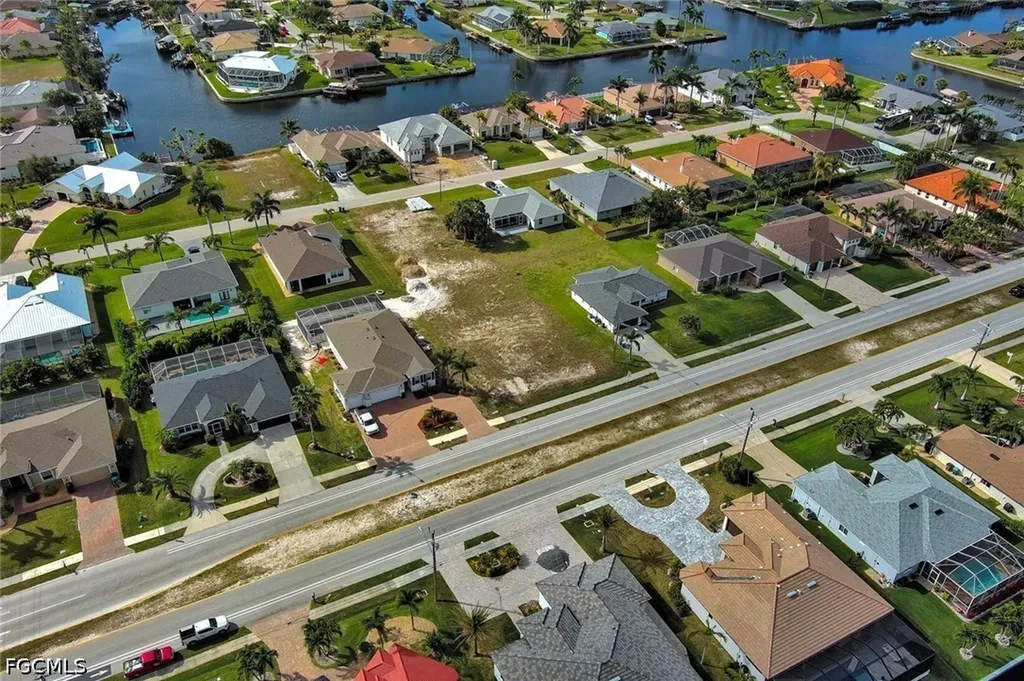 4122 Oasis Boulevard Cape Coral FL 33914