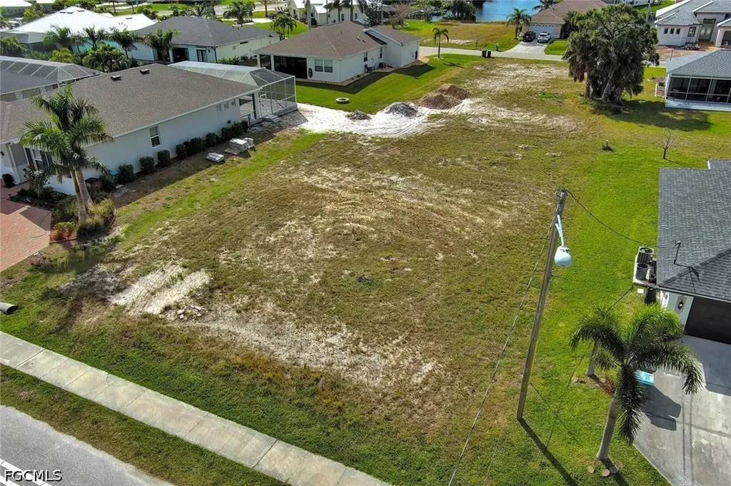 4122 Oasis Boulevard Cape Coral FL 33914