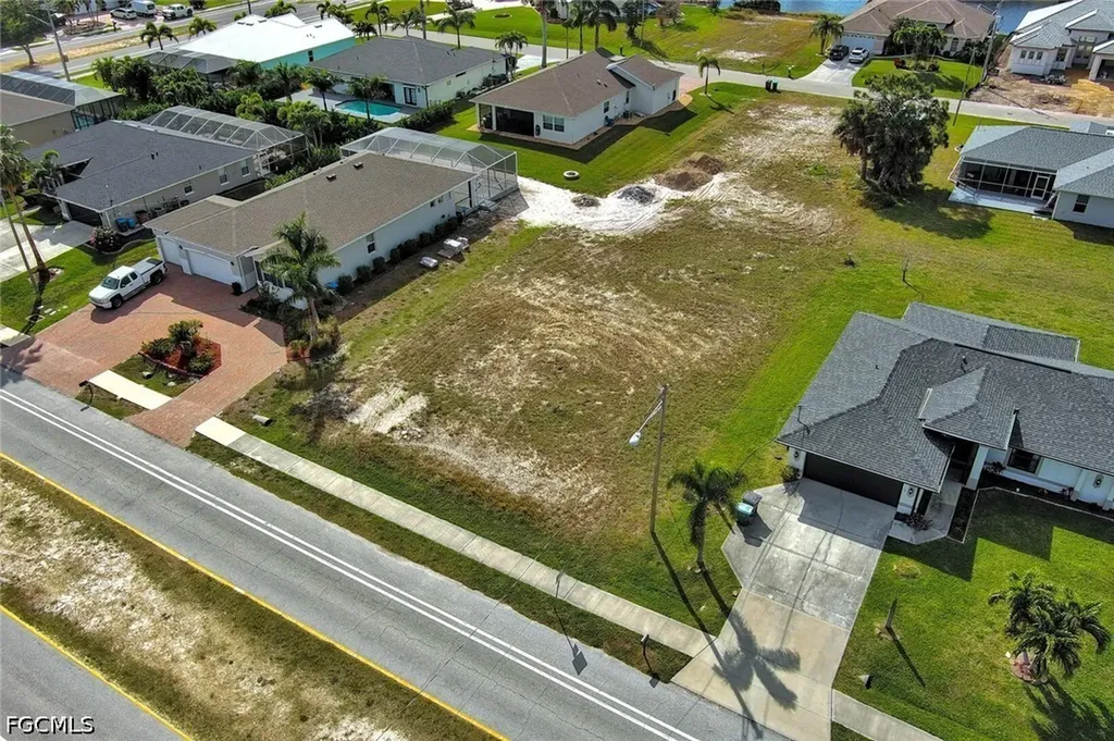 4122 Oasis Boulevard Cape Coral FL 33914