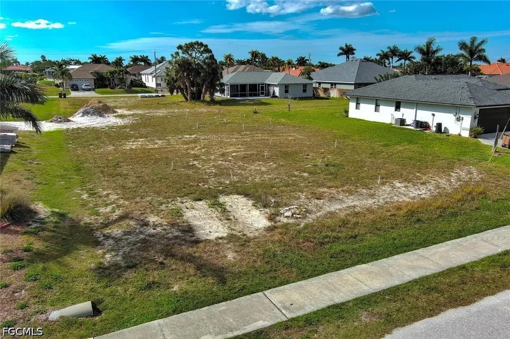 4122 Oasis Boulevard Cape Coral FL 33914