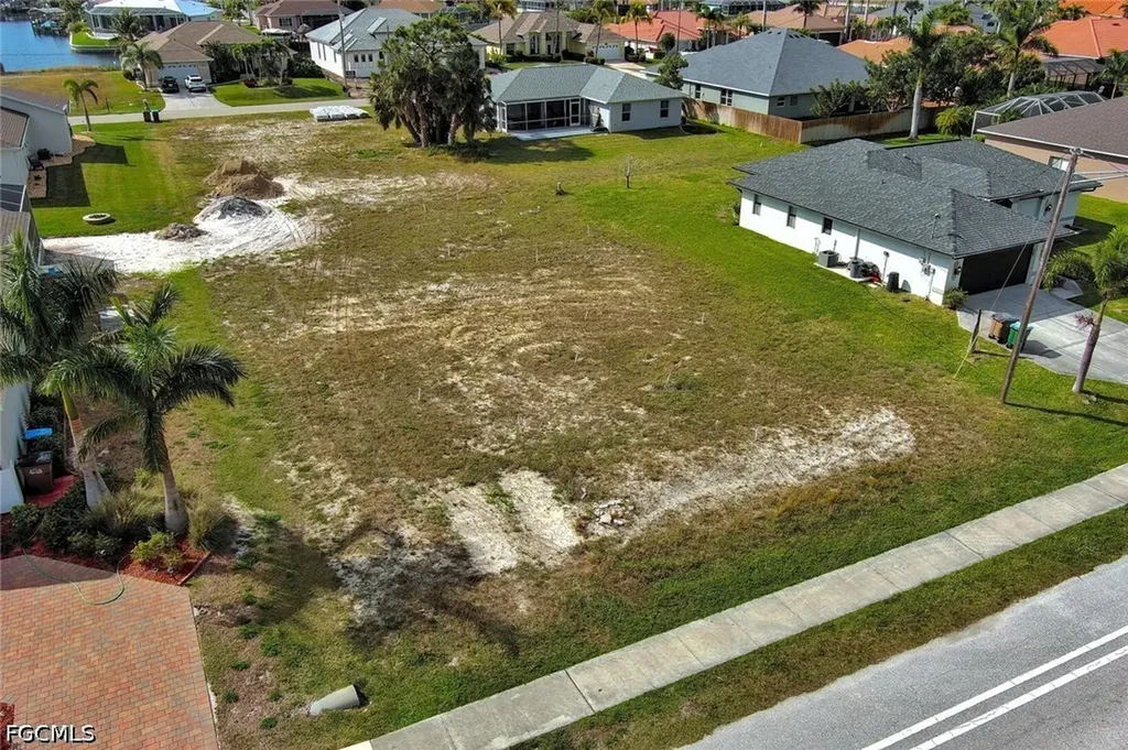 4122 Oasis Boulevard Cape Coral FL 33914