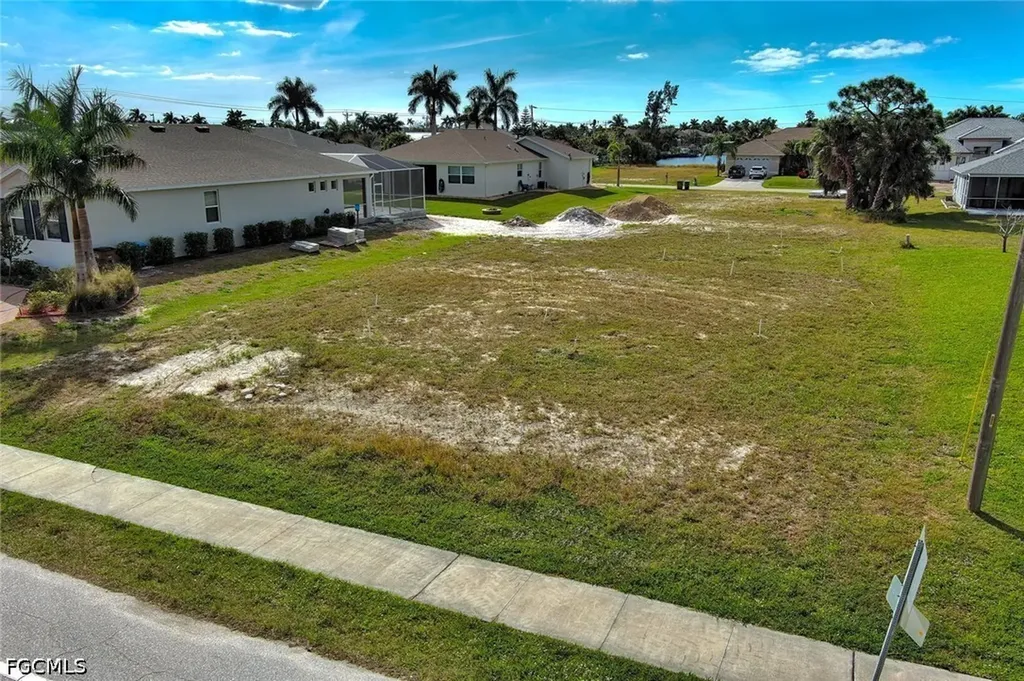 4122 Oasis Boulevard Cape Coral FL 33914