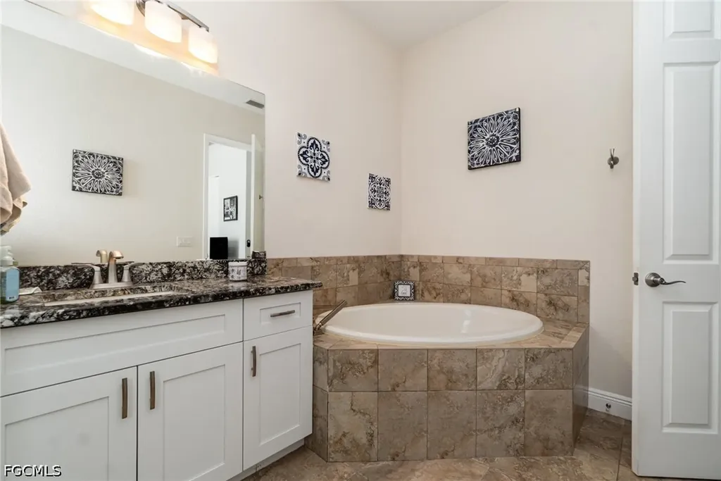 3137 SE 8th Avenue Cape Coral FL 33904