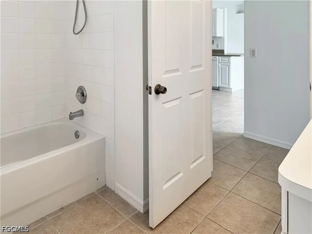 203 NW 24th Terrace Cape Coral FL 33993