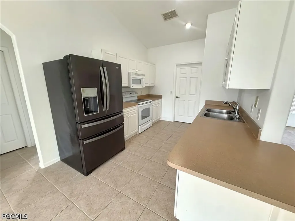203 NW 24th Terrace Cape Coral FL 33993