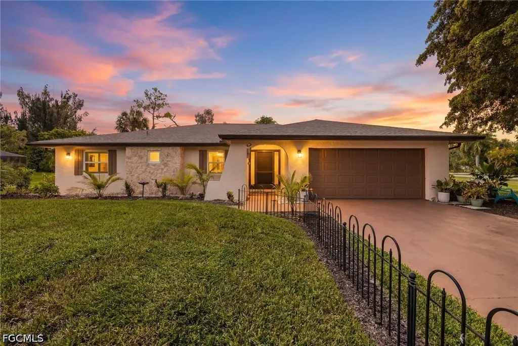 Fort Myers FL, 3680 Woodstork Court
