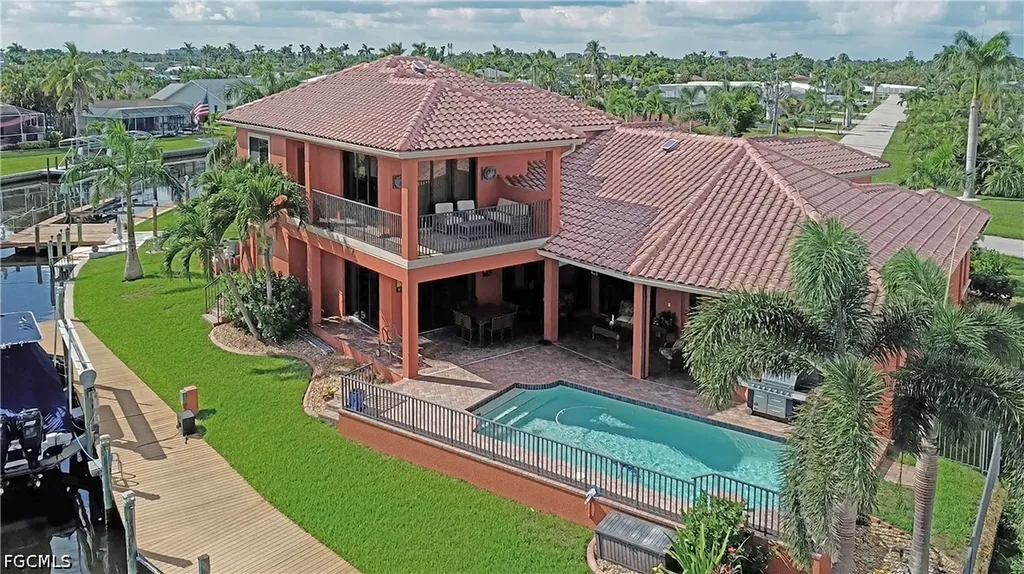 447 Avalon Drive Cape Coral FL 33904