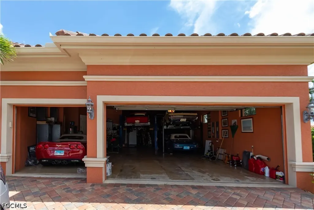 447 Avalon Drive Cape Coral FL 33904