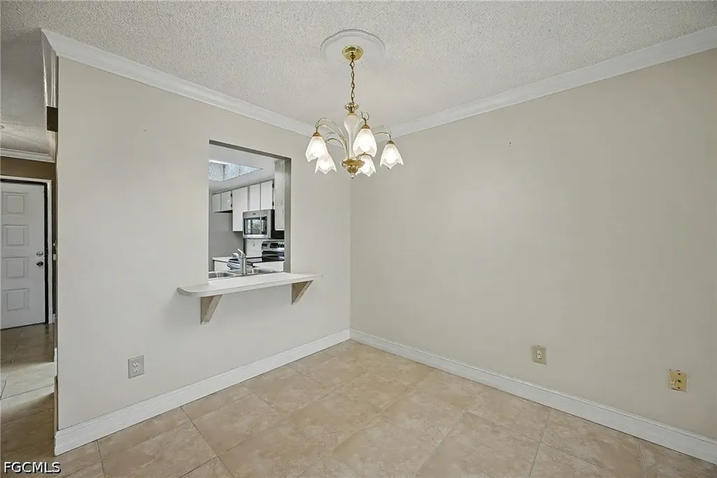 423 Cape Coral Parkway W Cape Coral FL 33914