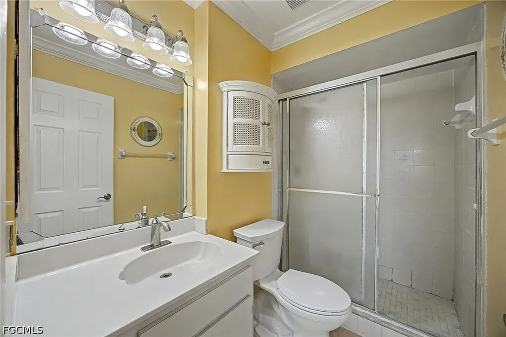 423 Cape Coral Parkway W Cape Coral FL 33914