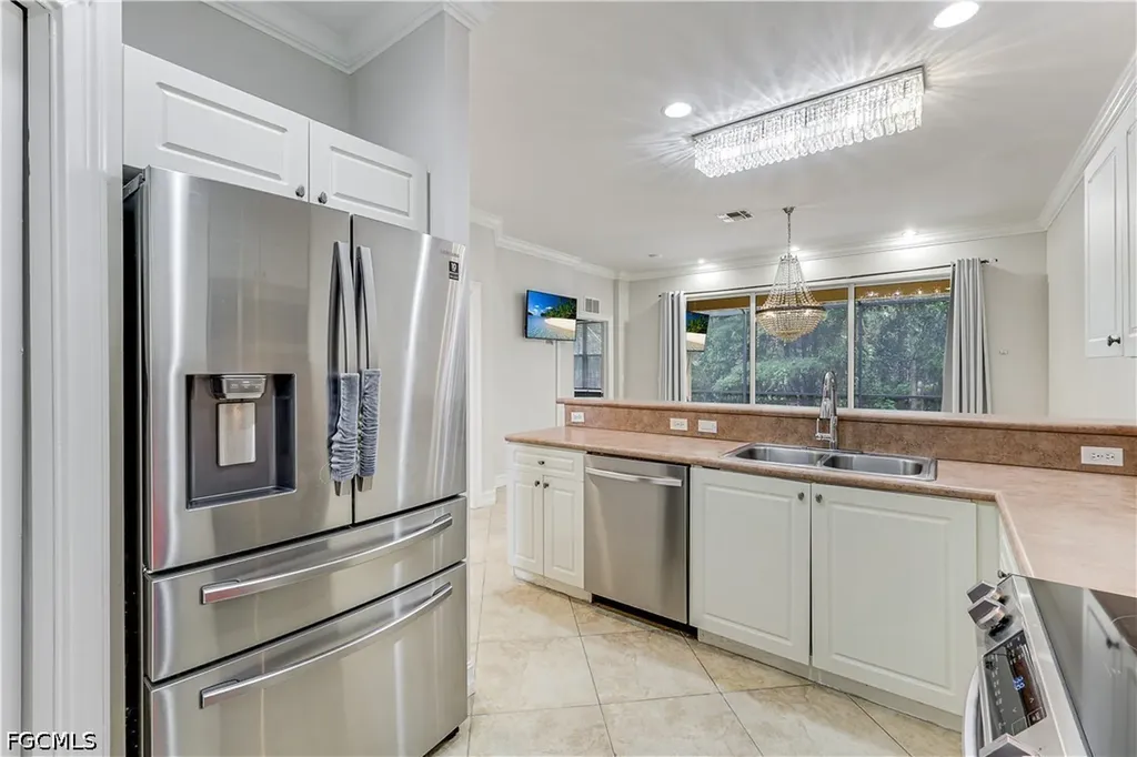 10253 S Silver Palm Drive Estero FL 33928